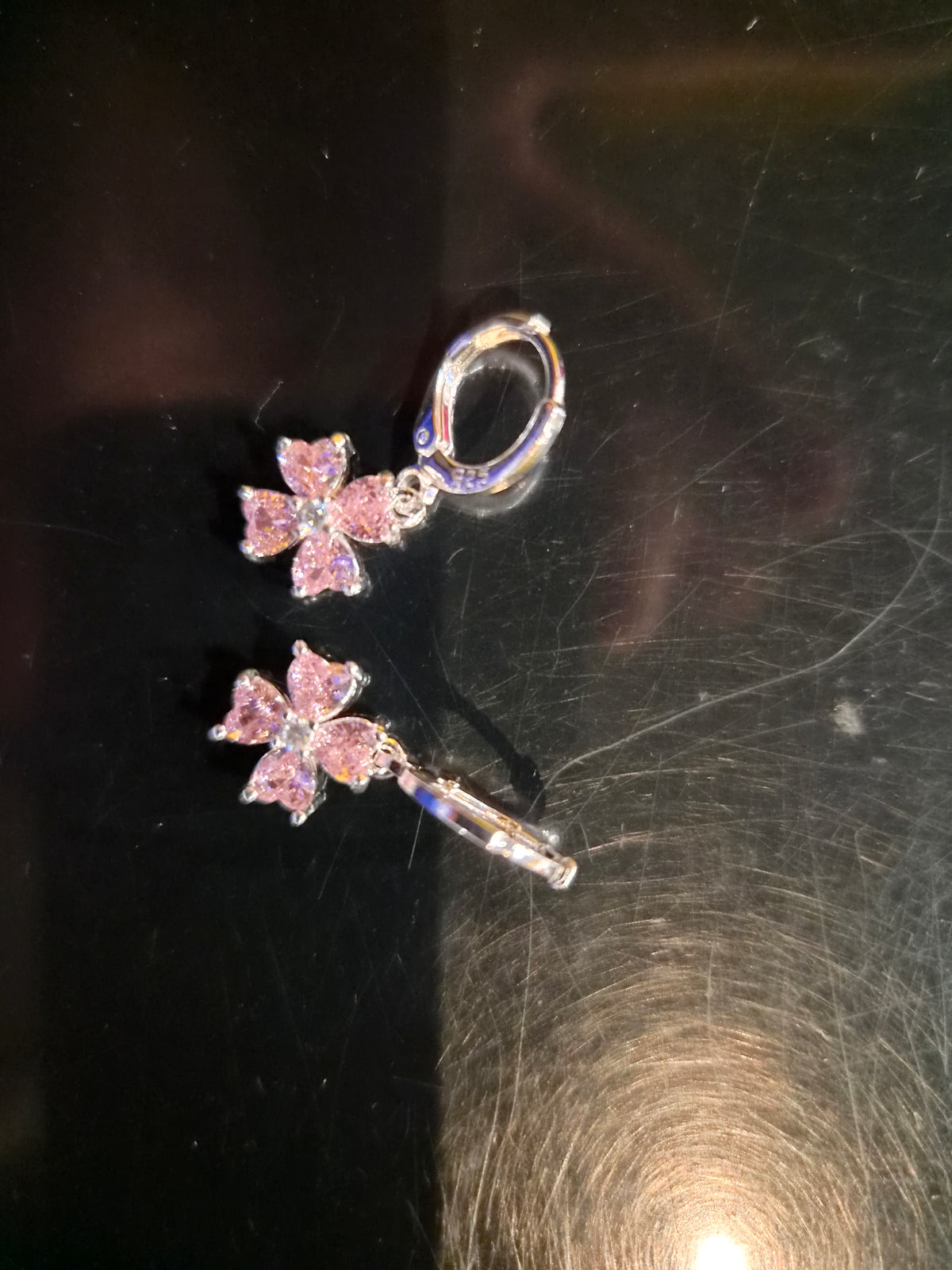 BILIBEI Pendientes Plateados Flor Rosa