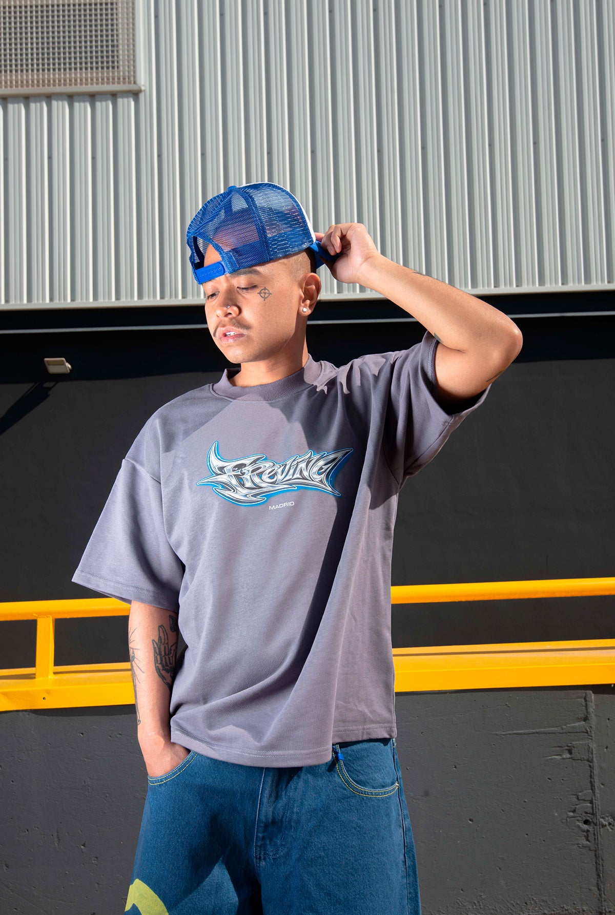 FREVSCO BLUE TRUCKER