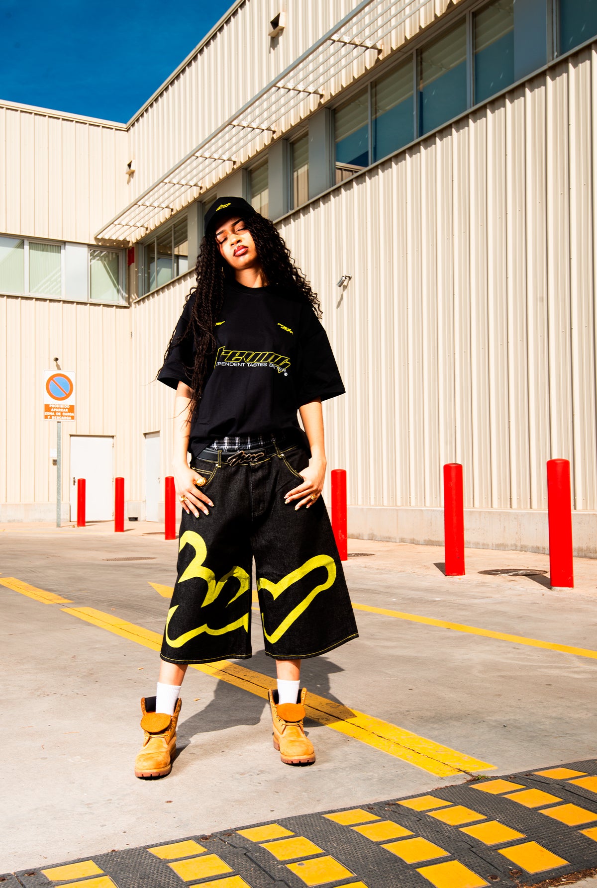 FREVING BLACK TEE
