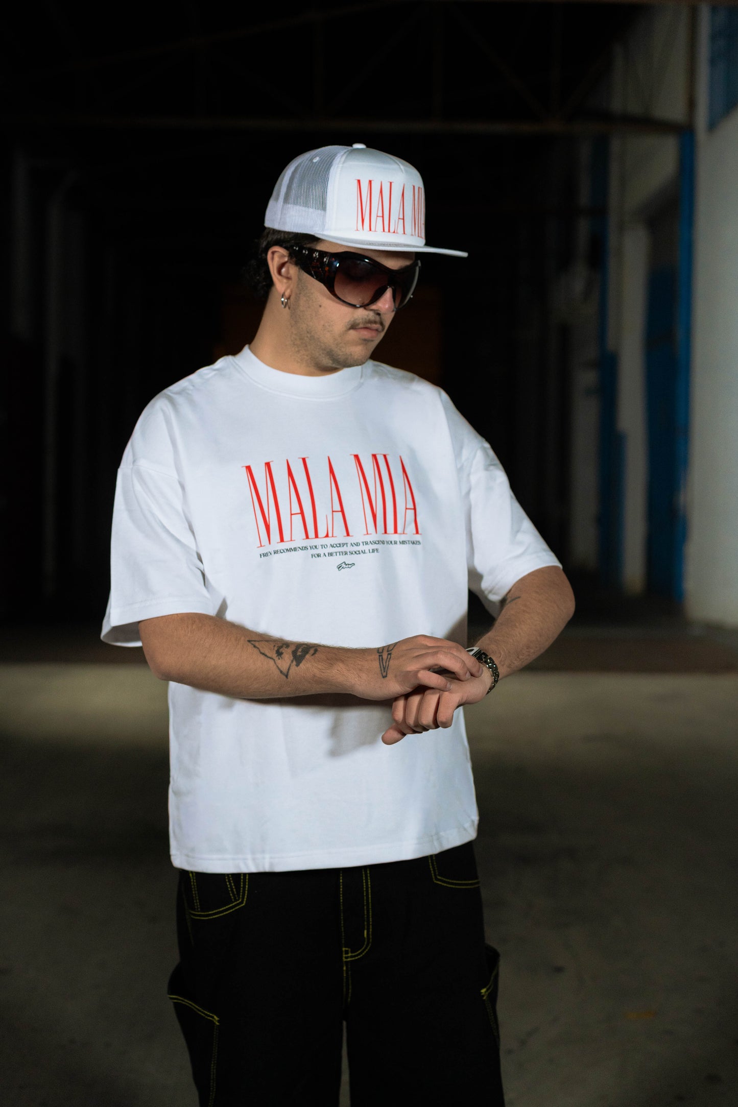 Mala Mia white Tee