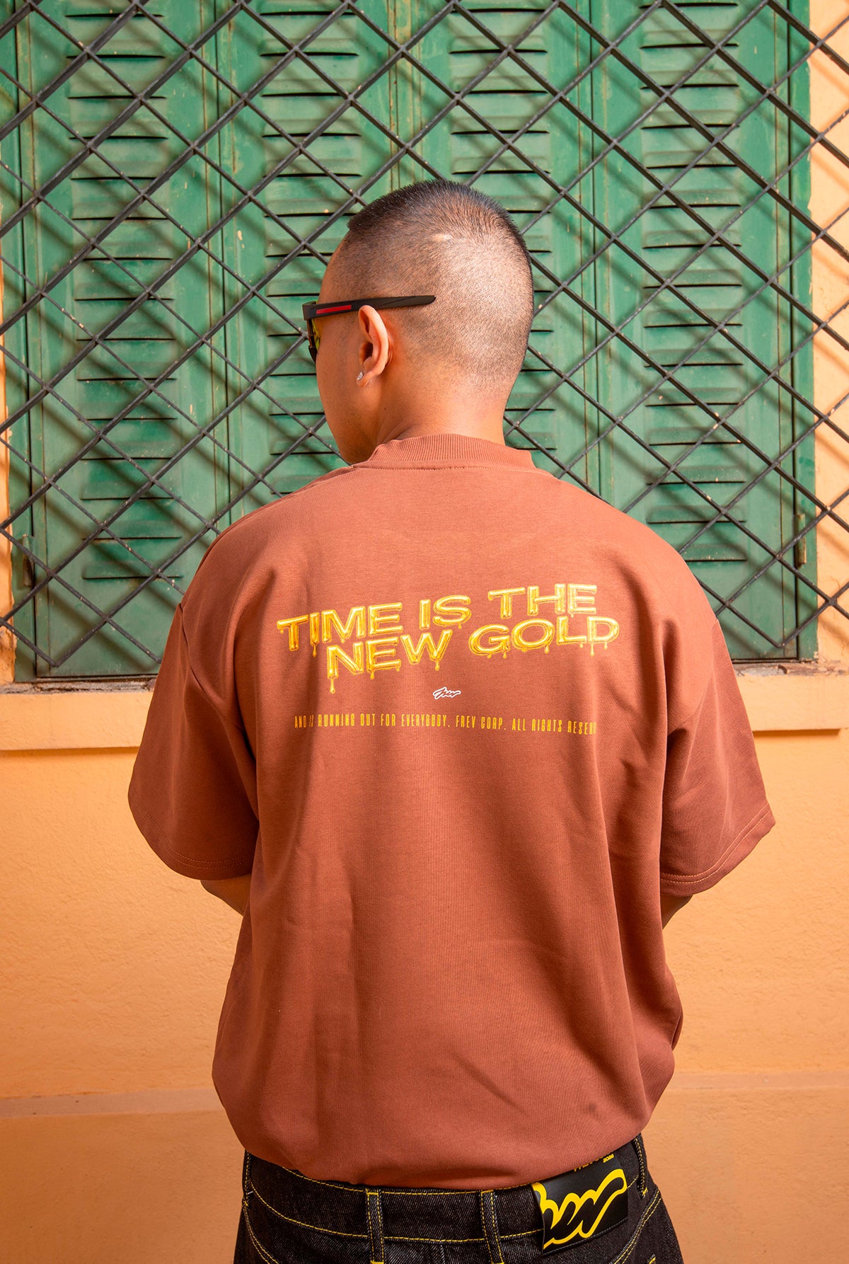TIME IS GOLD BROWN TEE